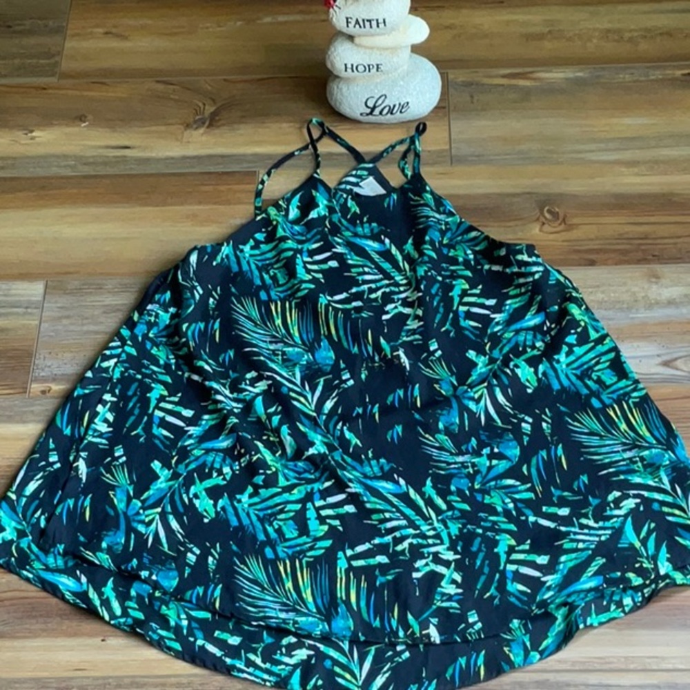 💖New Listing.. Decre turquoise floral camisole - Picture 4 of 5